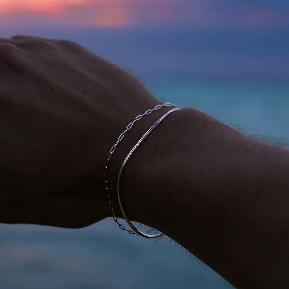 AlphaChain Armband